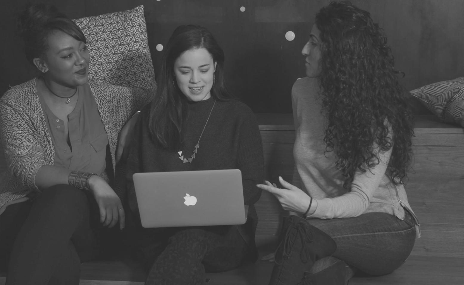 Session de travail en groupe avec mentor